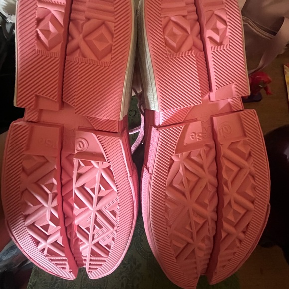 Converse Chuck Taylor All Star 70 Hi Feng Chen Wang 2in1 Pink Quartz
Sz M8, W9.5 - Picture 4 of 9